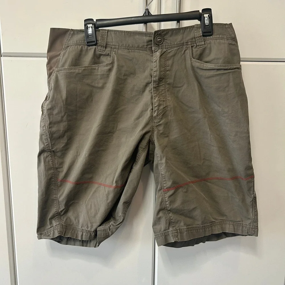 The North Face Mens Hiking Shorts Olive Green Stretch Waist L Large T325/T725